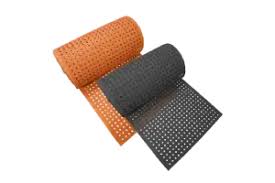 03182REF - CARPETS: Anti-slip carpets, Paw-Grip&quot; Grease-Resistant Rubber Runner color red, 3/8&quot; x 34