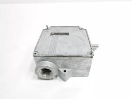 CR115E424101 - GPC CR115E424101 CR115E GE GEARED 1118.340/EA 6710.04
ROTARY LIMIT SWITCH SNAP-ACTIN